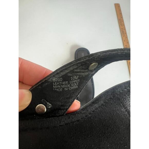 Minnetonka Sandals Womens 10 M Silverthorne Black Silver Concho Boho Gorpcore - Picture 6 of 7